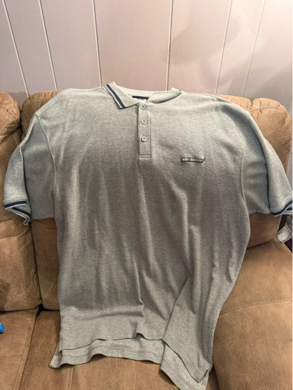 Men’s Gray size Large Reebok Polo/Golf Shirt